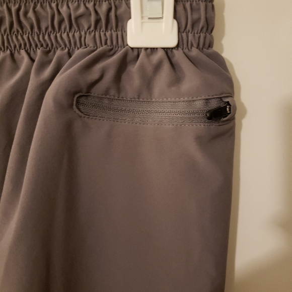 Nike Men's Dri-FIT Zippered Cuff, Windbreaker Pants - Size Medium - Picture 5 of 9